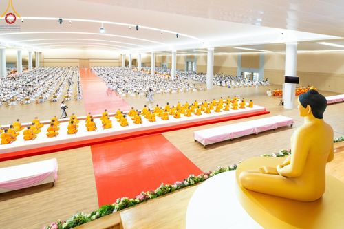 ภาพ No.206848:พิธีถวายโคมมาฆประทีป น้อมถวายเป็นพุทธบูชา แด่คณะพระภิกษุ สามเณร วัดพระธรรมกาย วันอาทิตย์ที่ 9 กุมภาพันธ์ พ.ศ. 2568 ณ ห้องแก้วสารพัดนึก 2 สภาธรรมกายสากล วัดพระธรรมกาย จังหวัดปทุมธานี