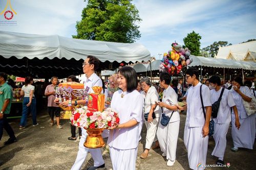 ภาพ No.171257:พิธีทอดกฐิน ณ วัดยางหัก จ.ราชบุรี ในโครงการกฐินสามัคคีทั่วไทย 30,000 วัด บูชาธรรม 80 ปี หลวงพ่อธัมมชโย โดยคณะศิษยานุศิษย์วัดพระธรรมกาย วันที่ 25 ตุลาคม พ.ศ. 2567