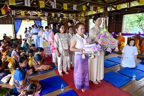 ภาพ No.176680:พิธีทอดกฐิน สำนักสงฆ์เคาะทีโคะ อ.ท่าสองยาง จ.ตาก ในโครงการกฐินสามัคคีทั่วไทย 30,000 วัด บูชาธรรม 80 ปี หลวงพ่อธัมมชโย โดยคณะศิษยานุศิษย์วัดพระธรรมกาย วันที่ 10 พฤศจิกายน พ.ศ. 2567