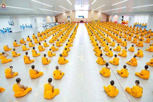 ภาพ No.246475:วันที่ 3 กันยายน พ.ศ. 2568 สัมมนา รวมใจ กองพันพิเศษ ครองแชมป์บาลี ห้องเทวสภา วัดพระธรรมกาย