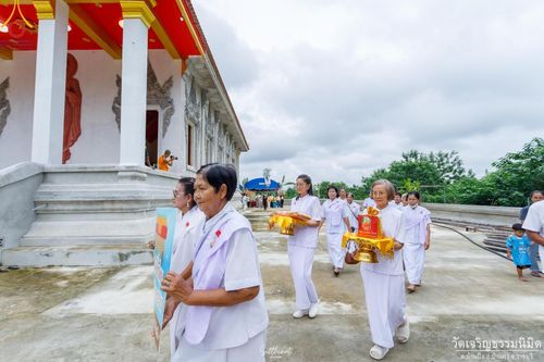 ภาพ No.166203:พิธีทอดกฐิน ณ วัดเจริญธรรมนิมิตร จ.ราชบุรี ในโครงการกฐินสามัคคีทั่วไทย 30,000 วัด บูชาธรรม 80 ปี หลวงพ่อธัมมชโย โดยคณะศิษยานุศิษย์วัดพระธรรมกาย วันที่ 20 ตุลาคม พ.ศ. 2567