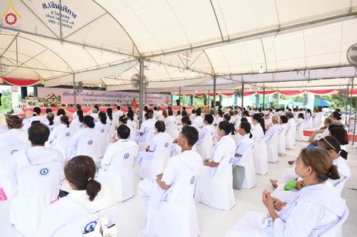 ภาพ No.158069:พิธีทอดผ้าป่า ติดตั้งแผ่นสิริฉะทะนะรัสมี(หลังคา) อาคาร 80 ปี หลวงพ่อธัมมชโย วันอาทิตย์ที่ 22 กันยายน พ.ศ. 2567 ณ ศูนย์ปฏิบัติธรรมวิหารแดง อ.วิหารแดง จ.สระบุรี