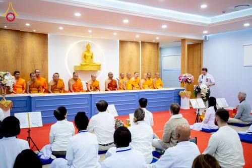 ภาพ No.233241:วันอาทิตย์ที่ 6 กรกฎาคม พ.ศ. 2568 พิธีถวายมหาสังฆทานแด่คณะสงฆ์ทั่วโลกและพิธีตักบาตรเนื่องในวันเข้าพรรษา  ณ วัดพุทธเคปทาวน์ ประเทศแอฟริกาใต้