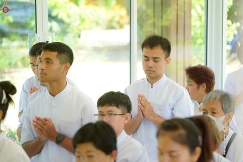 ภาพ No.269608:วันที่ 8 ตุลาคม พ.ศ. 2568 พิธีถวายปัจจัยสมทบกฐิน ในโครงการทอดกฐินสามัคคีทั่วไทย 30,000 วัด โดยคณะศิษยานุศิษย์ บูชาธรรม 81 ปี หลวงพ่อธัมมชโย ณ  วัดป่าศรีถาวร บางแก้วฟ้า , วัดป่าศรีถาวร คลองโยง , วัดป่าสติปัฏฐาน , วัดพุทธธรรมรังษี ในจังหวัดนครปฐม