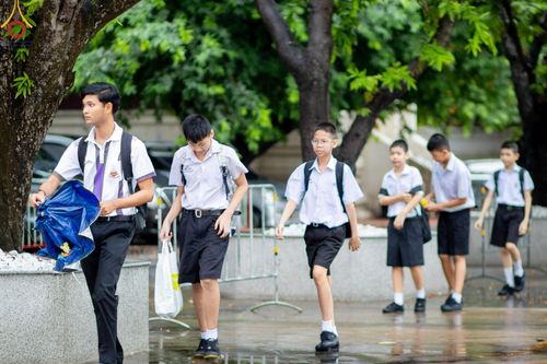 ภาพ No.184859:กิจกรรมวันรวมพลังเด็กดี V-Star ผู้นำฟื้นฟูศีลธรรมโลก กรุงเทพมหานคร ณ วัดมหาธาตุยุวราชรังสฤษฎิ์ราชวรมหาวิหาร กรุงเทพมหานคร ในวันที่ 13 ธันวาคม พ.ศ. 2567