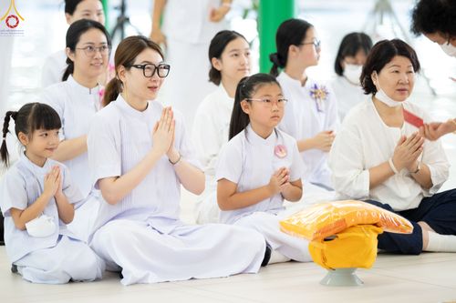 ภาพ No.83410:พิธีบรรพชาอุปสมบทหมู่ธรรมทายาทนานาชาติ (ภาคภาษาจีน) รุ่นที่ 18 ณ โบสถ์พระไตรปิฎก วัดพระธรรมกาย จ.ปทุมธานี วันเสาร์ที่ 15 กรกฎาคม 2566