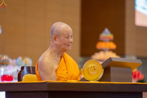 ภาพ No.318467:วันอาทิตย์ต้นเดือนที่ 5 เมษายน พ.ศ.2569 พิธีทอดผ้าป่าสมทบมหาสังฆทาน 40,000 กว่าวัดทั่วประเทศ ณ สภาธรรมกายสากล วัดพระธรรมกาย