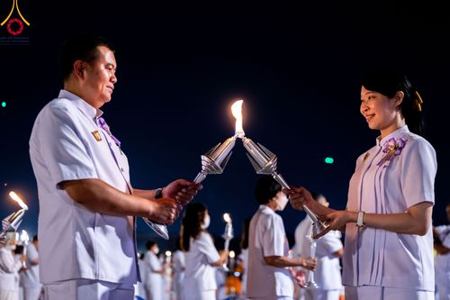 ภาพ No.90315:พิธีจุดประทีป 20,000 ดวง บูชาพระมหาธรรมกายเจดีย์ และบูชาพระมงคลเทพมุนี(สด จนฺทสโร) พระผู้ปราบมาร วันอังคารที่ 10 ตุลาคม พ.ศ. 2566 ณ ลานธรรมพระมหาธรรมกายเจดีย์ วัดพระธรรมกาย จ.ปทุมธานี