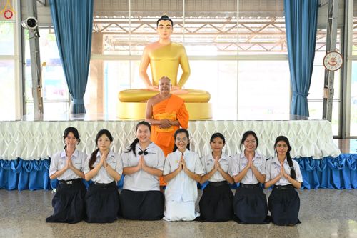 ภาพ No.283222:วันอาทิตย์ที่ 26 ตุลาคม พุทธศักราช 2568 พิธีทอดกฐินสามัคคี กตัญญูบูชาธรรมมหาปูชนียาจารย์ และโครงการกฐินทั่วไทย 30,000 วัด บูชาธรรม 81 ปีหลวงพ่อธัมมชโย  ณ ศูนย์อบรมเยาวชนอุตรดิตถ์