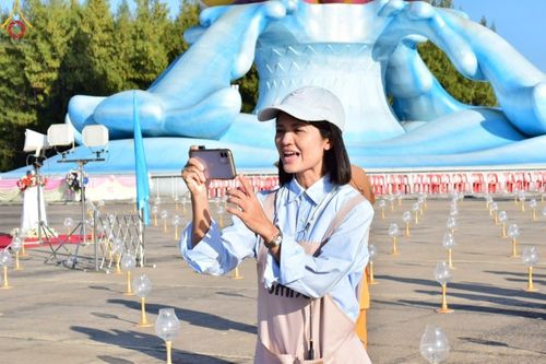 ภาพ No.186764:V.48 ผลงาน V-Peace ปลายปี 2567 ภาพโดย : ช่างภาพ V-Peace และ ช่างภาพศูนย์ภาพนิ่ง