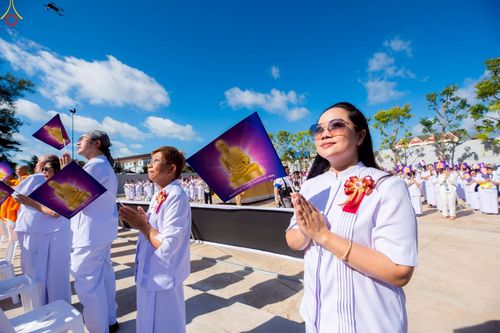 ภาพ No.248910:วันที่ 20 กันยายน พ.ศ. 2568 พิธีอัญเชิญรูปหล่อหลวงปู่วัดปากน้ำ ภาษีเจริญ จากวัดมงคลนิมิตร พระอารามหลวง เพื่อประดิษฐาน ณ วิหารพระมงคลเทพมุนี (สด จนฺทสโร)  ศูนย์ปฏิบัติธรรมภูเก็ต จ.ภูเก็ต