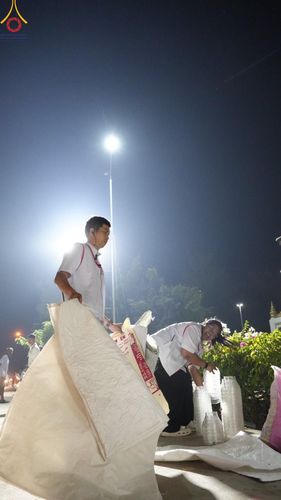 ภาพ No.112643:V.11 สามารถ การเตรียมงาน เก็บงาน การรับบุญของเจ้าหน้าที่หน่วยงานต่างๆ เพื่อโครงการธรรมยาตรา กตัญญูบูชา มหาปูชนียาจารย์ พระมงคลเทพมุนี (สด จนฺทสโร) พระผู้ปราบมาร อนุสรณ์สถาน 7 แห่ง ปีที่ 12 ระหว่างวันที่ 2 - 31 มกราคม พ.ศ.2567