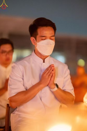 ภาพ No.122165:พิธีจุดประทีปถวายเป็นพุทธบูชา และบูชาธรรมมหาปูชนียาจารย์ พระมงคลเทพมุนี(สด จนฺทสโร) ในโครงการธรรมยาตรา กตัญญูบูชา มหาปูชนียาจารย์ พระมงคลเทพมุนี(สด จนฺทสโร) พระผู้ปราบมาร อนุสรณ์สถาน 7 แห่ง ปีที่ 12 วันที่ 31 มกราคม พ.ศ. 2567 ณ วัดพระธรรมกาย จ.ปทุมธานี