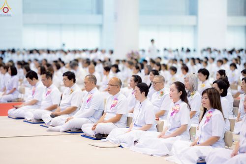 ภาพ No.240883:วันพุธที่ 27 สิงหาคม พ.ศ. 2568 พิธีทอดผ้าป่าเพื่อสร้างอาคาร  82 ปี หลวงพ่อธัมมชโย สมทบกฐินวัดพระธรรมกาย และกฐิน 30,000 วัดทั่วประเทศ ครั้งที่ 1