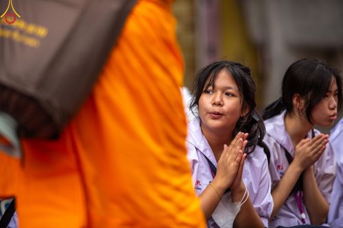 ภาพ No.128388:พิธีอัญเชิญพระบรมสารีริกธาตุ " ใจกลางเมืองนครหาดใหญ่ " เพื่อประดิษฐาน ณ มหารัตนเจดีย์สิริปทุมสวรรค์ (เจดีย์อริยพุทธะ 5 พระองค์) ศูนย์ปฏิบัติธรรมภาคใต้ อ.บางกล่ำ จ.สงขลา  วันที่ 9 มีนาคม พ.ศ.2567 (ชุดที่ 1)