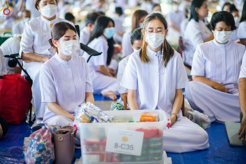 ภาพ No.81475:พิธีตักบาตร ข้าวสารอาหารแห้ง และพิธีบูชาข้าวพระ ณ สภาธรรมกายสากล วัดพระธรรมกาย วันเสาร์ที่ 3 มิถุนายน 2566