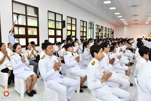 ภาพ No.344268:วันที่ 12 สิงหาคม พ.ศ. 2569  พสกนิกรชาวอำเภอคลองหลวง พร้อมใจร่วมพิธีสวดพระพุทธมนต์และทำบุญตักบาตรถวายพระราชกุศล เนื่องในวันคล้ายวันพระราชสมภพ สมเด็จพระบรมราชชนนีพันปีหลวง และวันแม่แห่งชาติ 12 สิงหาคม 2569