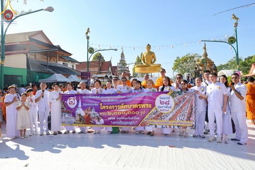 ภาพ No.311249:วันเสาร์ที่ 28 กุมภาพันธ์ พ.ศ. 2569 พิธีตักบาตรพระมหากุศล 11,250 รูป เฉลิมฉลอง 1,250 ปีศรีธรรมราชเจดีย์ สู่มรดกโลก ณ ถนนราชดำเนิน บริเวณหน้าวัดพระมหาธาตุวรมหาวิหาร อ.เมือง จ.นครศรีธรรมราช