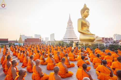 ภาพ No.74310:พุทธบุตรธรรมยาตรา ปฏิบัติธรรมและบันทึกภาพประวัติศาสตร์ ในโครงการธรรมยาตรากตัญญูบูชา มหาปูชนียาจารย์ พระมงคลเทพมุนี(สด จนฺทสโร) พระผู้ปราบมาร อนุสรณ์สถาน 7 แห่ง ปีที่ 11 ณ อนุสรณ์สถานลำดับที่ 6 สถานที่ค้นคว้าและเผยแผ่วิชาธรรมกาย วัดปากน้ำภาษีเจริญ กรุงเทพ