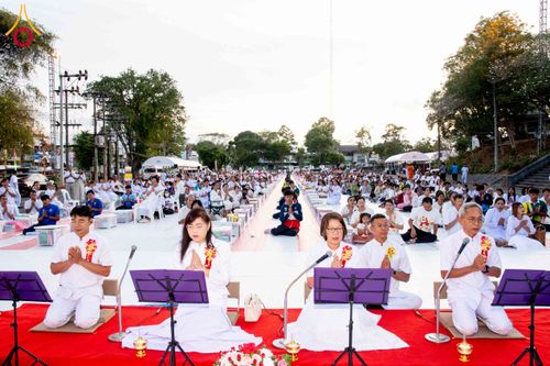 ภาพ No.310283:วันอาทิตย์ที่ 15 กุมภาพันธ์ พ.ศ. 2569 ตักบาตรพระ 1,000 รูป เมืองตรัง ปีที่ 2 ณ ลานพระบรมราชานุสาวรีย์ รัชกาลที่ 5 (หน้าศาลจังหวัดตรัง)อ.เมือง จ.ตรัง