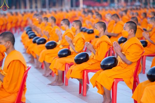 ภาพ No.68685:พิธีตักบาตรฉลองพระใหม่ วันที่ 1 มกราคม พ.ศ. 2566 ณ วัดพระธรรมกาย จ.ปทุมธานี