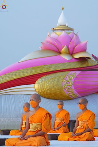 ภาพ No.74234:พุทธบุตรธรรมยาตรา ปฏิบัติธรรมและบันทึกภาพประวัติศาสตร์ ในโครงการธรรมยาตรากตัญญูบูชา มหาปูชนียาจารย์ พระมงคลเทพมุนี(สด จนฺทสโร) พระผู้ปราบมาร อนุสรณ์สถาน 7 แห่ง ปีที่ 11 ณ อนุสรณ์สถานบางปลา อ.บางเลน จ.นครปฐม วันที่ 23 มกราคม พ.ศ. 2566