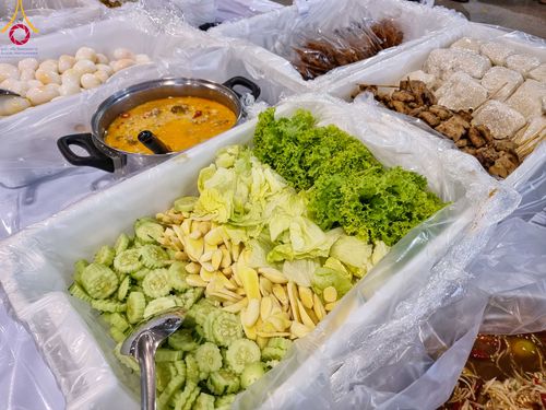 ภาพ No.105555:พิธีถวายภัตตาหารเป็นสังฆทาน แด่คณะพระธรรมยาตราฯ ในโครงการธรรมยาตรากตัญญูบูชา มหาปูชนียาจารย์ พระมงคลเทพมุนี(สด จนฺทสโร) พระผู้ปราบมาร อนุสรณ์สถาน 7 แห่ง ปีที่ 12 วันที่ 3 มกราคม พ.ศ. 2567 ณ สภาธรรมกายสากล วัดพระธรรมกาย