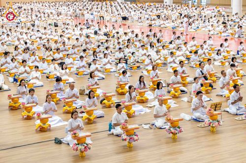 ภาพ No.313603:วันอาทิตย์ที่ 15 มีนาคม พ.ศ. 2569 พิธีร่วมบุญบรรพชาสามเณร 5000 รูป ณ ห้องแก้วสารพัดนึก 2 สภาธรรมกายสากล วัดพระธรรมกาย