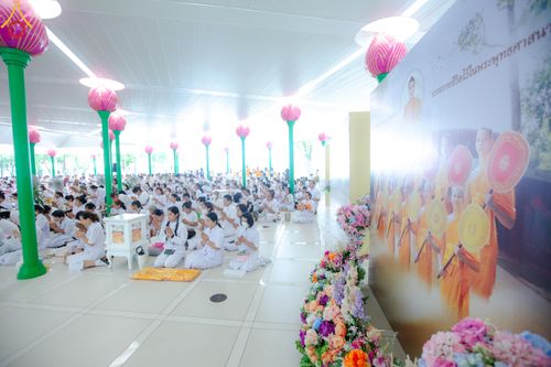 ภาพ No.137766:พิธีอุปสมบทสามเณรอุทิศชีวิต 11 รูป วันวิสาขบูชา พุธที่ 22 พฤษภาคม พ.ศ.2567 ณ อุโบสถ วัดพระธรรมกาย