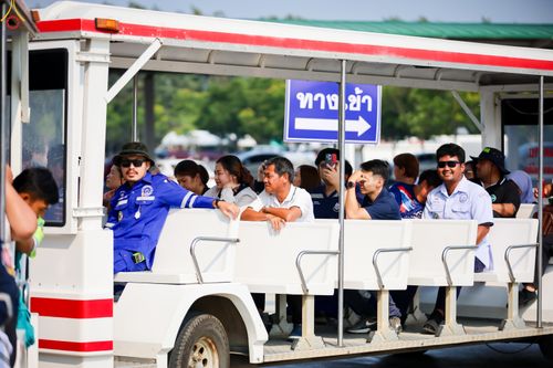 ภาพ No.323225:วันที่ 20 เมษายน พ.ศ.2569 การเตรียมงานของบุคลากรทางการแพทย์ , จุดลงทะเบียนพระสังฆาธิการ , วางกล่องไทยธรรม เพื่องานถวายมหาสังฆทาน 40,000 กว่าวัดทั่วประเทศ วันคุ้มครองโลก 22 เมษายน พ.ศ.2569 วัดพระธรรมกาย