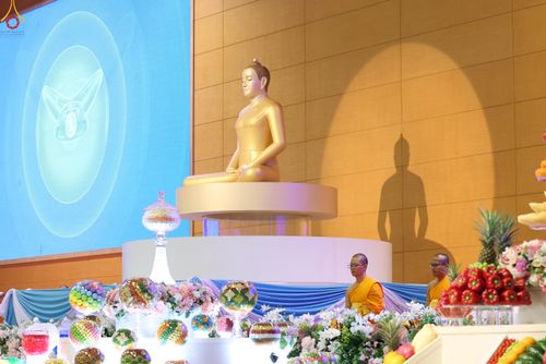 ภาพ No.337817:วันอาทิตย์ต้นเดือน 5 กรกฎาคม พ.ศ.2569 พิธีบูชาข้าวพระ ณ สภาธรรมกายสากล วัดพระธรรมกาย