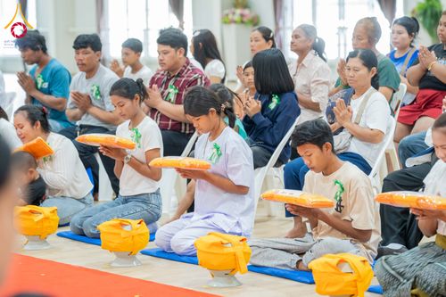 ภาพ No.318659:วันที่ 29 มีนาคม พ.ศ. 2569 พิธีเวียนประทักษิณ มอบผ้าไตร บรรพชาสามเณร  ณ ศูนย์อบรมเยาวชนกาญบุรี