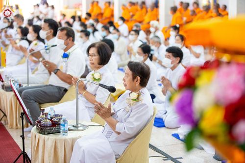 ภาพ No.71659:พระธรรมยาตรา ปฏิบัติศาสนกิจ ทำนุบำรุงศาสนสถาน, สวดธรรมจักร ,ปฏิบัติธรรม ร่วมกับชุมชน,นักเรียนเด็กดีวีสตาร์ และร่วมพิธีทอดผ้าป่าบำรุงศาสนสถาน ในโครงการธรรมยาตรากตัญญูบูชา มหาปูชนียาจารย์ พระมงคลเทพมุนี(สด จนฺทสโร) พระผู้ปราบมาร อนุสรณ์สถาน 7 แห่ง ปีที่ 11