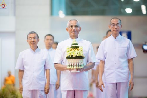 ภาพ No.327026:วันอาทิตย์ที่ 3 พฤษภาคม พ.ศ.2569 พิธีขอขมาอุบาสกบวชอุทิศชีวิต ณ ห้องแก้วสารพัดนึก 1 วัดพระธรรมกาย