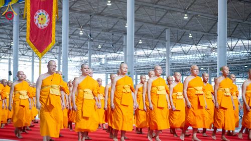 ภาพ No.308673:วันที่ 1 กุมภาพันธ์ พ.ศ. 2569 พิธีรับประกาศนียบัตร และพระของขวัญพระธรรมยาตรา ณ สภาธรรมกายสากล วัดพระธรรมกาย จ.ปทุมธานี