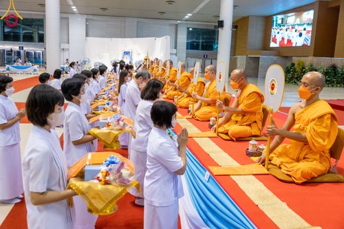 ภาพ No.91074:พิธีบำเพ็ญกุศลสวดพระอภิธรรม  อุบาสกถาวร พรหมถาวร (อุบาสกผู้ปั้นพระ) คืนสุดท้าย วันศุกร์ที่ 20 ตุลาคม พ.ศ. 2566 ณ ห้องแก้วสารพัดนึก 1 สภาธรรมกายสากล วัดพระธรรมกาย จ.ปทุมธานี