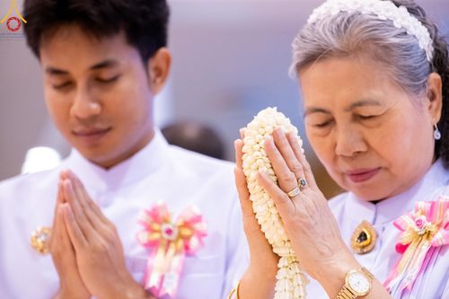 ภาพ No.154441:พิธีบูชาครูผู้ค้นพบวิชชาธรรมกาย ณ สภาธรรมกายสากล วัดพระธรรมกาย วันอังคารที่ 17 กันยายน พ.ศ. 2567