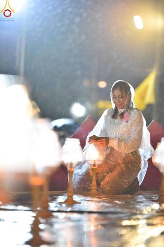 ภาพ No.118353:พิธีจุดประทีปถวายเป็นพุทธบูชา และบูชาธรรมมหาปูชนียาจารย์ พระมงคลเทพมุนี(สด จนฺทสโร) วันที่ 24 มกราคม พ.ศ. 2567 ณ อนุสรณ์สถานบางปลา อ.บางเลน จ.นครปฐม