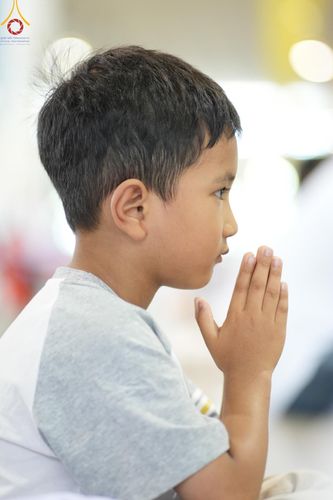 ภาพ No.136733:พิธีตักบาตร พิธีบูชาข้าวพระ ในวันอาทิตย์ต้นเดือนที่ 5 พฤษภาคม พ.ศ. 2567 ณ วัดพระธรรมกาย จ.ปทุมธานี