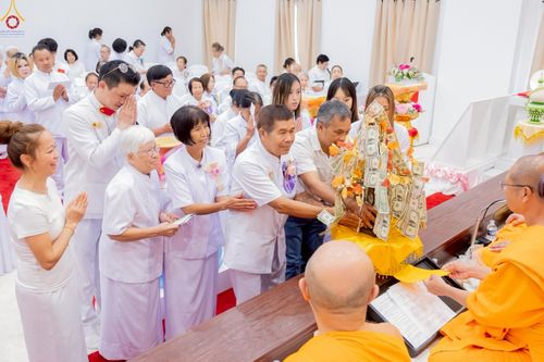 ภาพ No.234769:วันอาทิตย์ที่ 20 กรกฎาคม  พ.ศ.2568 พิธีทอดผ้าป่าภาคพื้นอเมริกา พิธีเจริญพระพุทธมนต์ ฉลองอาคารแก้วธรรมชัยรัตนอนันต์ วัดพระธรรมกายเทนเนสซี ประเทศสหรัฐอเมริกา