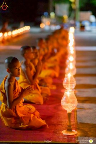 ภาพ No.222317:วันที่ 26-27 เมษายน พ.ศ. 2568 ศูนย์ปฏิบัติธรรมสวนผึ้ง ร่วมกับ ธุดงค์คสถานประจวบคีรีขันธ์ และวัดอ่าวน้อย  จัดกิจกรรมเดินธรรมยาตรา ตักบาตรข้าวสารอาหารแห้ง และจุดประทีปถวายเป็นพุทธบูชา ณ วัดอ่าวน้อย จ.ประจวบคีรีขันธ์