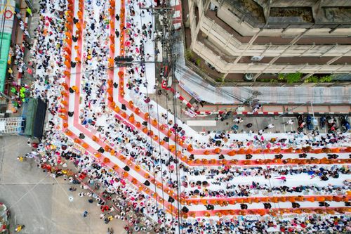 ภาพ No.245418:วันอาทิตย์ที่ 14 กันยายน พ.ศ. 2568 ตักบาตรพระ 555 รูป มหากุศล  น้อมถวายเป็นพุทธบูชา ณ หอนาฬิกาเบตง อ.เบตง จ.ยะลา