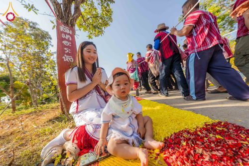 ภาพ No.308924:วันศุกร์ที่ 6 กุมภาพันธ์ พ.ศ.2569 พิธีอัญเชิญพระบรมสารีริกธาตุ เพื่อประดิษฐาน  ณ เจดีย์วัดทุ่งเจริญธรรม อ.อมก๋อย จ.เชียงใหม่