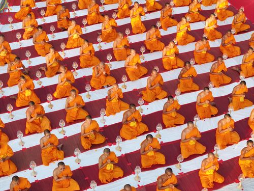 ภาพ No.291987:วันที่ 10 มกราคม พ.ศ. 2569 พิธีจุดประทีปถวายเป็นพุทธบูชา และบูชาธรรมมหาปูชนียาจารย์  ณ อนุสรณ์สถานคลองบางนางแท่น อ.สามพราน จ.นครปฐม ในโครงการธรรมยาตรา กตัญญูบูชา มหาปูชนียาจารย์ พระมงคลเทพมุนี(สด จนฺทสโร) พระผู้ปราบมาร อนุสรณ์สถาน 7 แห่ง ปีที่ 14