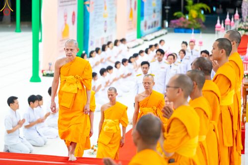 ภาพ No.78568:พิธีต้อนรับสัญญาบัตร พัดยศ ผ้าไตรและถวายมุทิตาสักการะฯ พระครูสิทธิรัตนวิเทศ และ พระครูวิเทศสันติคุณ วันอังคารที่ 28 มีนาคม พ.ศ. 2566 ณ อุโบสถวัดพระธรรมกาย