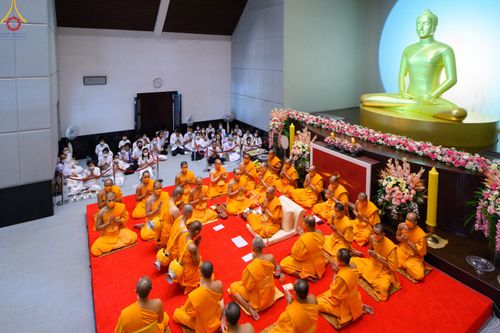พิธีอุปสมบทในโครงการอุปสมบทหมู่รุ่นวันคุ้มครองโลก ณ อุโบสถ วัดพระธรรมกาย วันที่ 10 -11 เมษายน พ.ศ. 2566