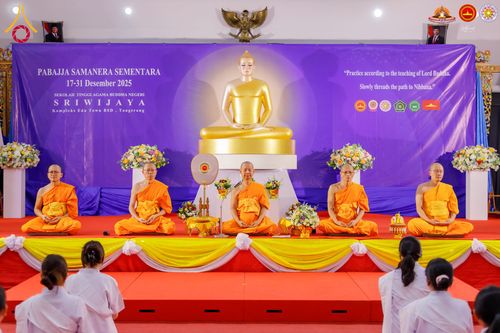 ภาพ No.282114:วันที่ 22 ธันวาคม พ.ศ.2568 พิธีปิดโครงการอบรมอุบาสิการุ่นที่ 1 อินโดนีเซีย