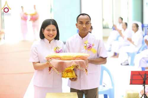 ภาพ No.327619:วันอาทิตย์ที่ 3 พฤษภาคม พ.ศ. 2569 พิธีบูชาข้าวพระและทอดผ้าระบบไฟฟ้า สุขพิมาน ศูนย์ปฏิบัติธรรมพัทลุง