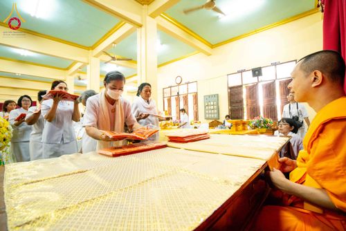 ภาพ No.295725:วันที่ 16 มกราคม พ.ศ. 2569 พิธีทอดผ้าป่าทำนุบำรุงศาสนสถาน ณ วัดบางรักใหญ่ อ.บางบัวทอง จ.นนทบุรี อนุสรณ์สถานลำดับที่ 4 สถานที่เกิดด้วยกายธรรม ในโครงการธรรมยาตรา กตัญญูบูชา มหาปูชนียาจารย์ พระมงคลเทพมุนี(สด จนฺทสโร) พระผู้ปราบมาร อนุสรณ์สถาน 7 แห่ง ปีที่ 1