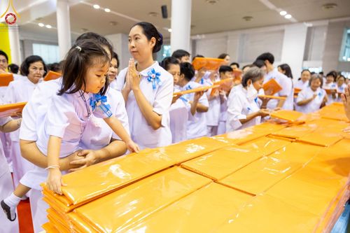 ภาพ No.154655:พิธีทอดผ้าป่าสมทบกฐินวัดพระธรรมกาย และสมทบกฐิน 30,000 วัดทั่วไทย ครั้งที่ 2 ณ สภาธรรมกายสากล วัดพระธรรมกาย วันอังคารที่ 17 กันยายน พ.ศ. 2567